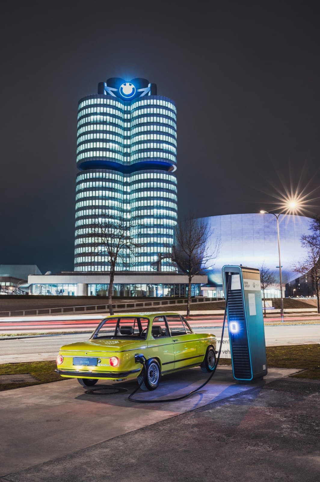 BMW 2002te charging at Munich HQ